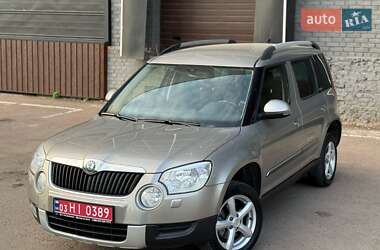 Позашляховик / Кросовер Skoda Yeti 2013 в 