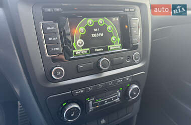 Позашляховик / Кросовер Skoda Yeti 2013 в 