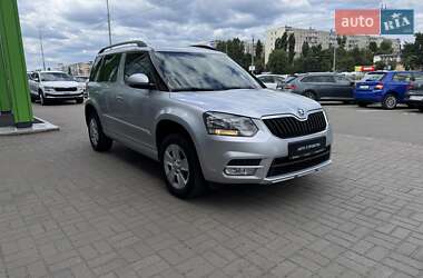 Внедорожник / Кроссовер Skoda Yeti 2014 в 