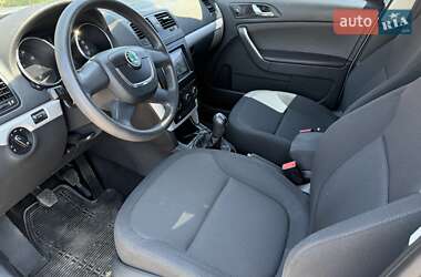 Внедорожник / Кроссовер Skoda Yeti 2012 в 