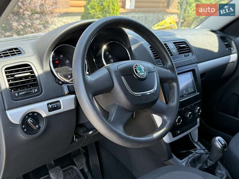 Внедорожник / Кроссовер Skoda Yeti 2012 в Киеве