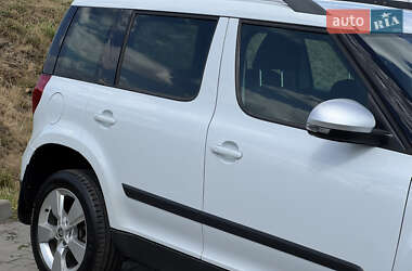 Внедорожник / Кроссовер Skoda Yeti 2016 в 