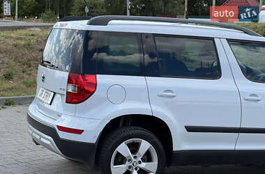 Внедорожник / Кроссовер Skoda Yeti 2016 в 