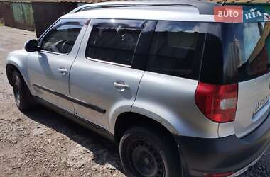 Внедорожник / Кроссовер Skoda Yeti 2012 в 