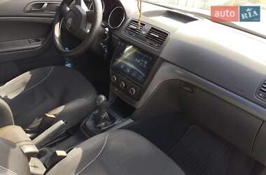 Внедорожник / Кроссовер Skoda Yeti 2012 в 