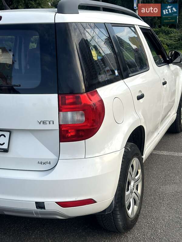 Внедорожник / Кроссовер Skoda Yeti 2015 в Броварах
