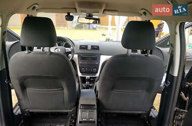 Внедорожник / Кроссовер Skoda Yeti 2014 в 