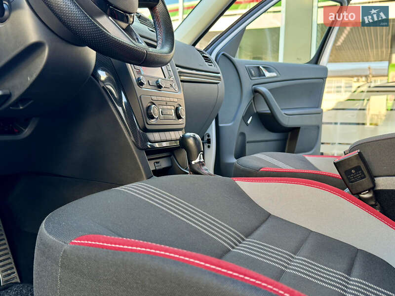 Внедорожник / Кроссовер Skoda Yeti 2015 в Житомире