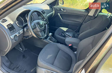 Внедорожник / Кроссовер Skoda Yeti 2012 в 