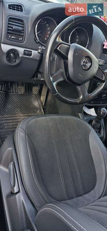 Позашляховик / Кросовер Skoda Yeti 2014 в Калинах