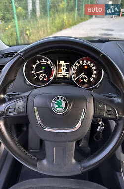 Внедорожник / Кроссовер Skoda Yeti 2011 в 