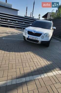 Внедорожник / Кроссовер Skoda Yeti 2013 в 