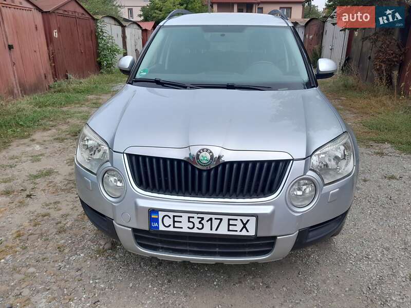 Внедорожник / Кроссовер Skoda Yeti 2009 в 