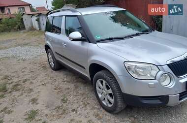 Внедорожник / Кроссовер Skoda Yeti 2009 в 