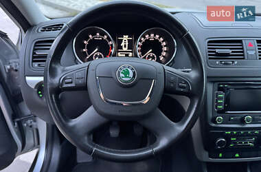 Внедорожник / Кроссовер Skoda Yeti 2010 в 