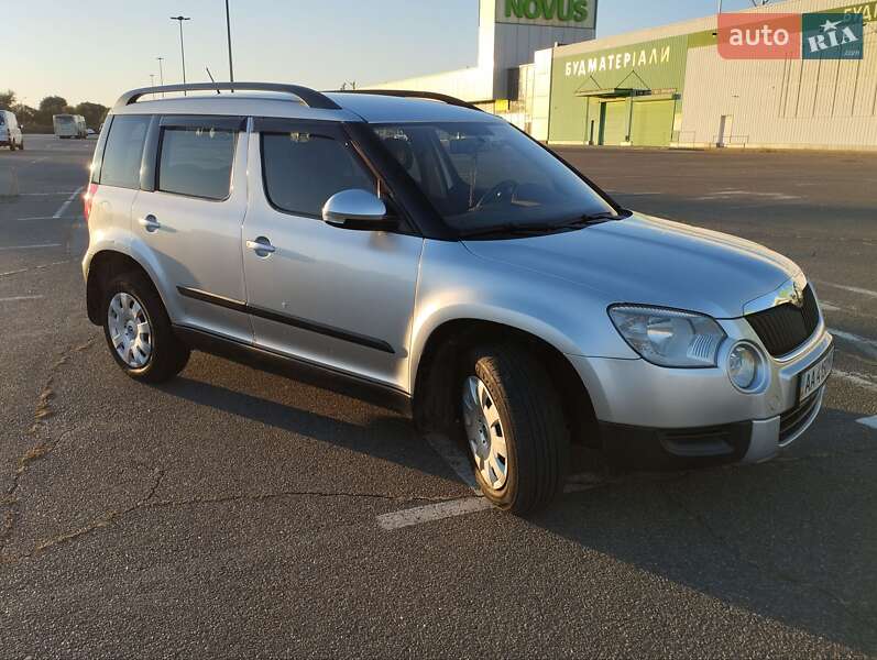Внедорожник / Кроссовер Skoda Yeti 2012 в Киеве