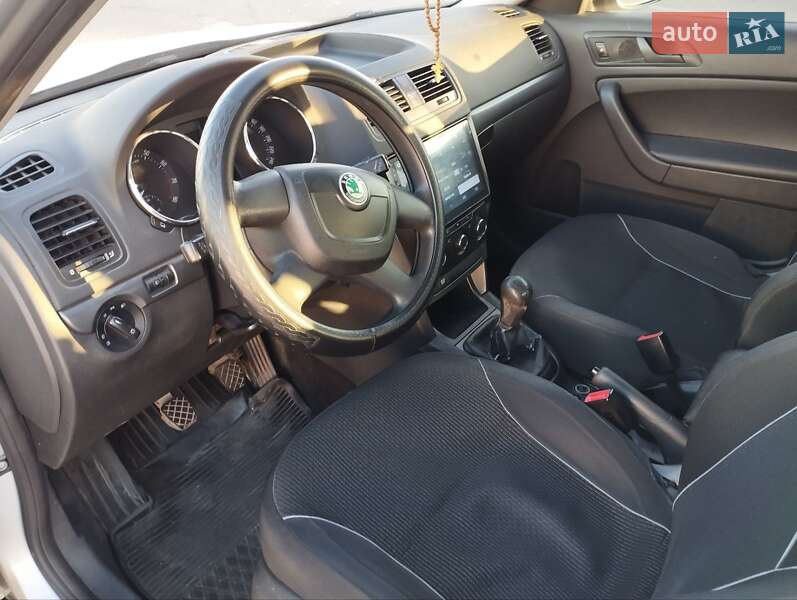 Внедорожник / Кроссовер Skoda Yeti 2012 в Киеве