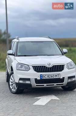 Внедорожник / Кроссовер Skoda Yeti 2015 в 