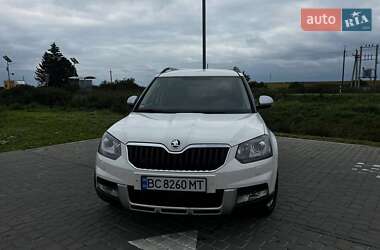 Внедорожник / Кроссовер Skoda Yeti 2015 в 