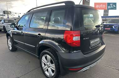 Позашляховик / Кросовер Skoda Yeti 2009 в 