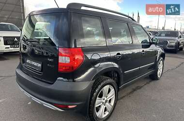Позашляховик / Кросовер Skoda Yeti 2009 в 