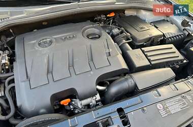 Внедорожник / Кроссовер Skoda Yeti 2011 в 