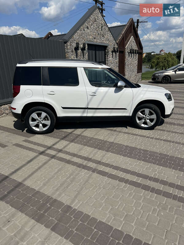 Внедорожник / Кроссовер Skoda Yeti 2013 в Николаеве