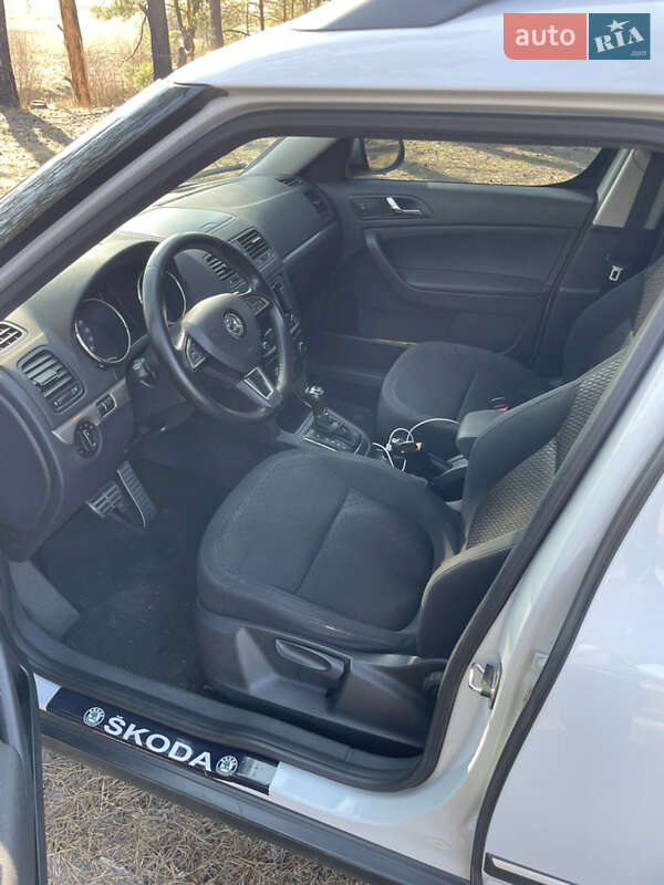 Внедорожник / Кроссовер Skoda Yeti 2014 в Киеве