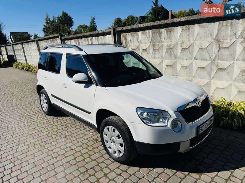 Позашляховик / Кросовер Skoda Yeti 2013 в Львові