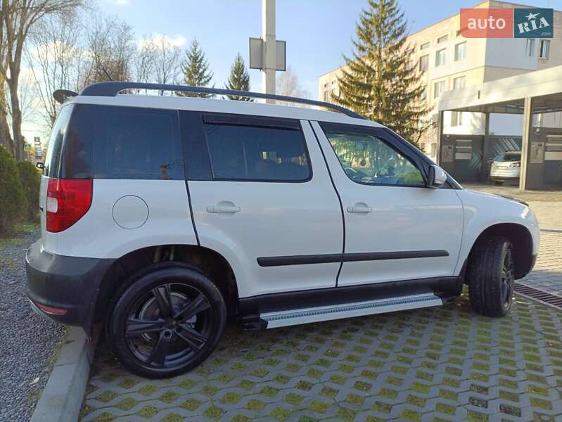 Позашляховик / Кросовер Skoda Yeti 2011 в Тернополі