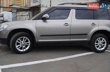 Позашляховик / Кросовер Skoda Yeti 2011 в Києві