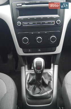 Позашляховик / Кросовер Skoda Yeti 2011 в Києві
