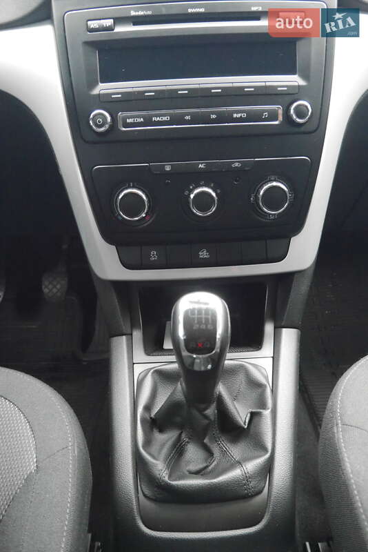 Внедорожник / Кроссовер Skoda Yeti 2011 в Киеве фото 29 Внедорожник / Кроссовер Skoda Yeti 2011 в Киеве