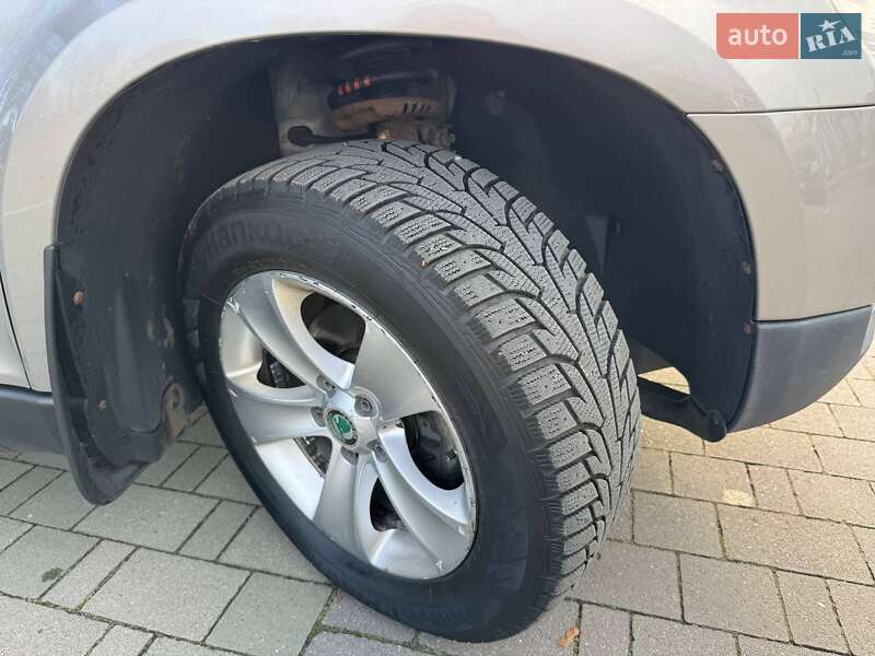 Внедорожник / Кроссовер Skoda Yeti 2009 в Хмельницком