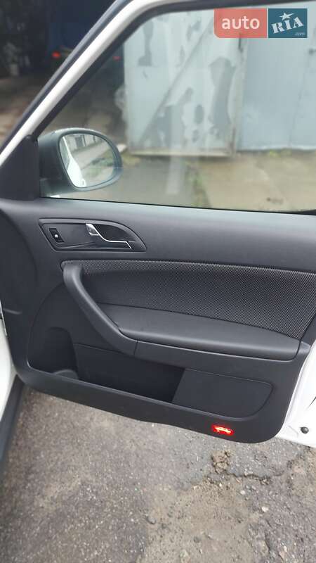 Внедорожник / Кроссовер Skoda Yeti 2012 в Харькове