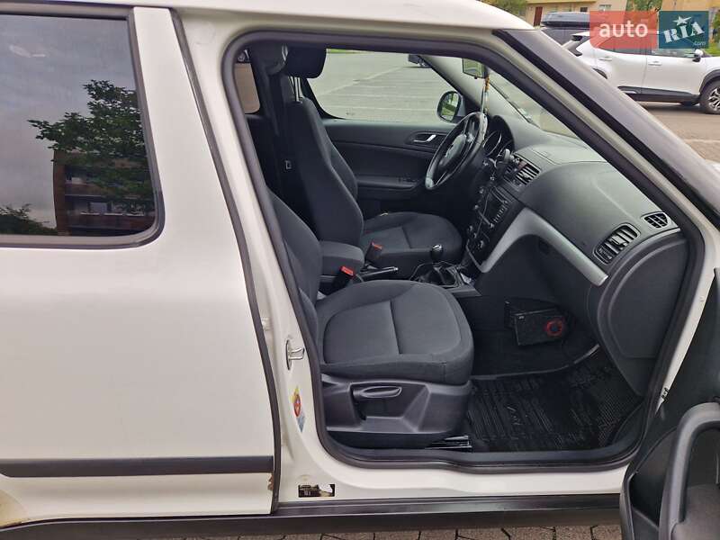 Внедорожник / Кроссовер Skoda Yeti 2014 в Самборе