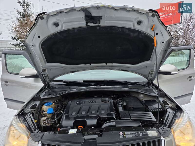 Позашляховик / Кросовер Skoda Yeti 2012 в Хмельницькому