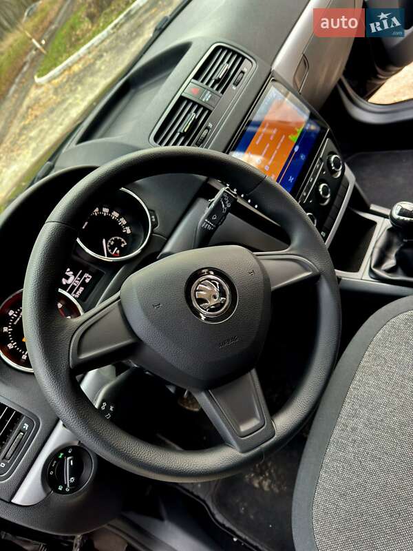 Внедорожник / Кроссовер Skoda Yeti 2014 в Киеве