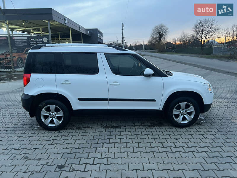 Внедорожник / Кроссовер Skoda Yeti 2013 в Иршаве