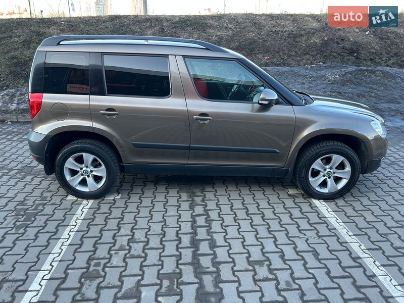 Внедорожник / Кроссовер Skoda Yeti 2012 в Киеве