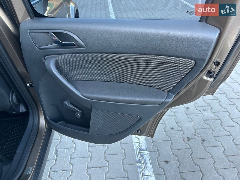 Внедорожник / Кроссовер Skoda Yeti 2012 в Киеве