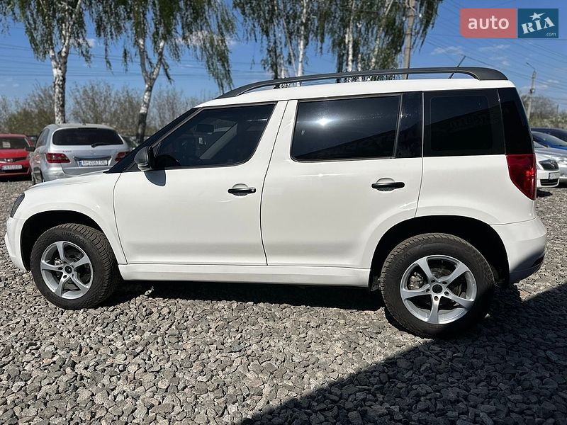 Внедорожник / Кроссовер Skoda Yeti 2015 в Смеле
