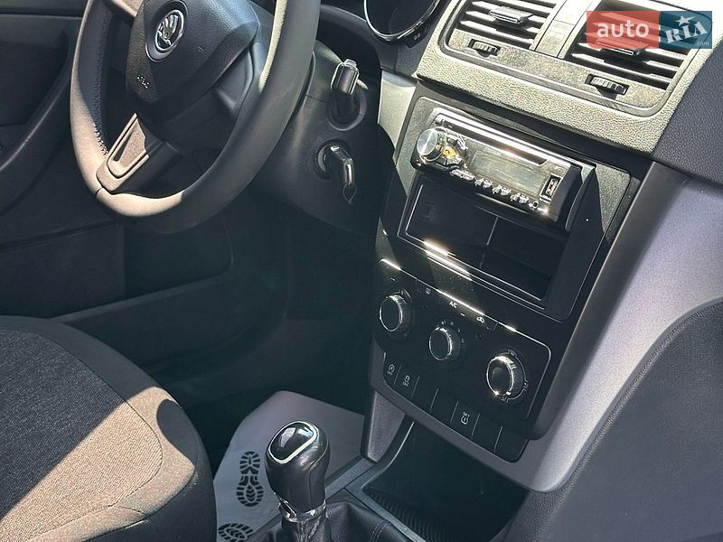 Внедорожник / Кроссовер Skoda Yeti 2015 в Смеле
