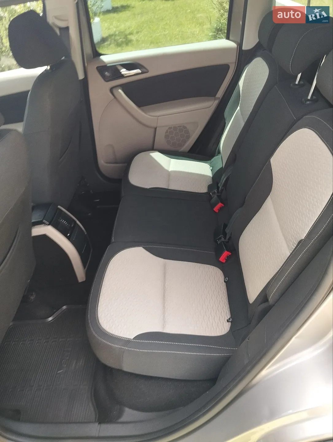 2010 Skoda Yeti - мініатюра 8