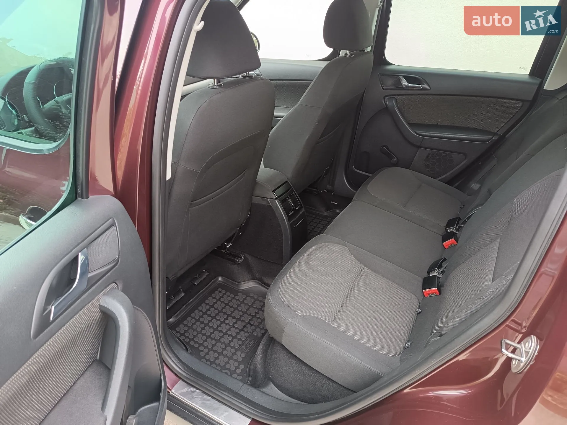 2010 Skoda Yeti - мініатюра 6