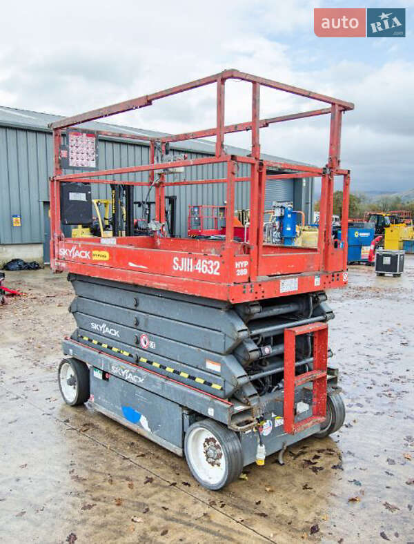 Ножичний підйомник Skyjack SJ 2014 в Житомирі