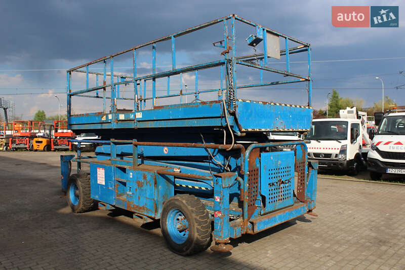 Ножничный подъемник Skyjack SJ 2007 в Львове