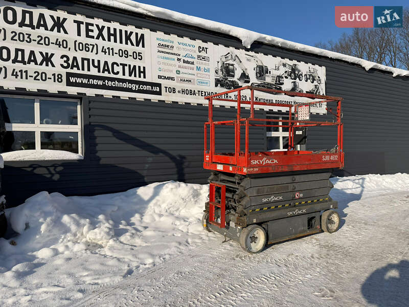 Ножничный подъемник Skyjack SJ 2015 в Житомире