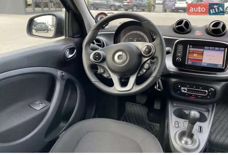 Хэтчбек Smart EQ Forfour 2018 в Киеве
