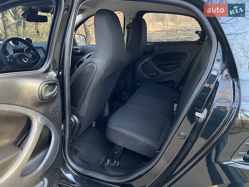 Хэтчбек Smart EQ Forfour 2020 в Киеве